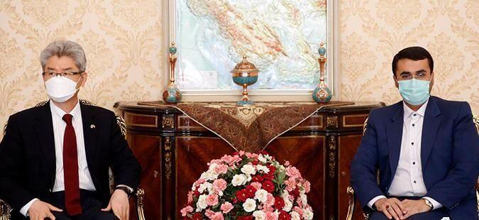 خبرنگاران سئول به دنبال رفع موانع تبادلات تجاری با ایران خبرنگاران سئول به دنبال برطرف موانع تبادلات تجاری با ایران است