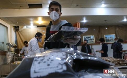مهرورزان کانون خیریه علوم پزشکی زاهدان به توزیع 14 هزار ماسک بین حاشیه نشینان پرداختند