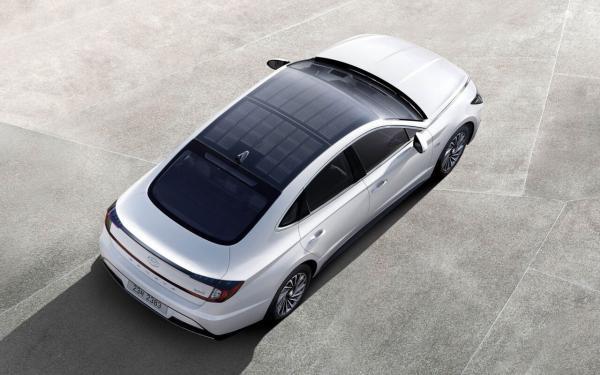 با خودروهایی با پنل های خورشیدی آشنا شوید! صنعت خودرو، تخت گاز به سمت فناوری